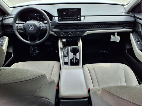 Used 2025 Honda Accord LX image 12