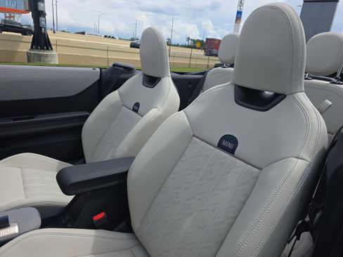 New 2026 MINI Cooper S image 13