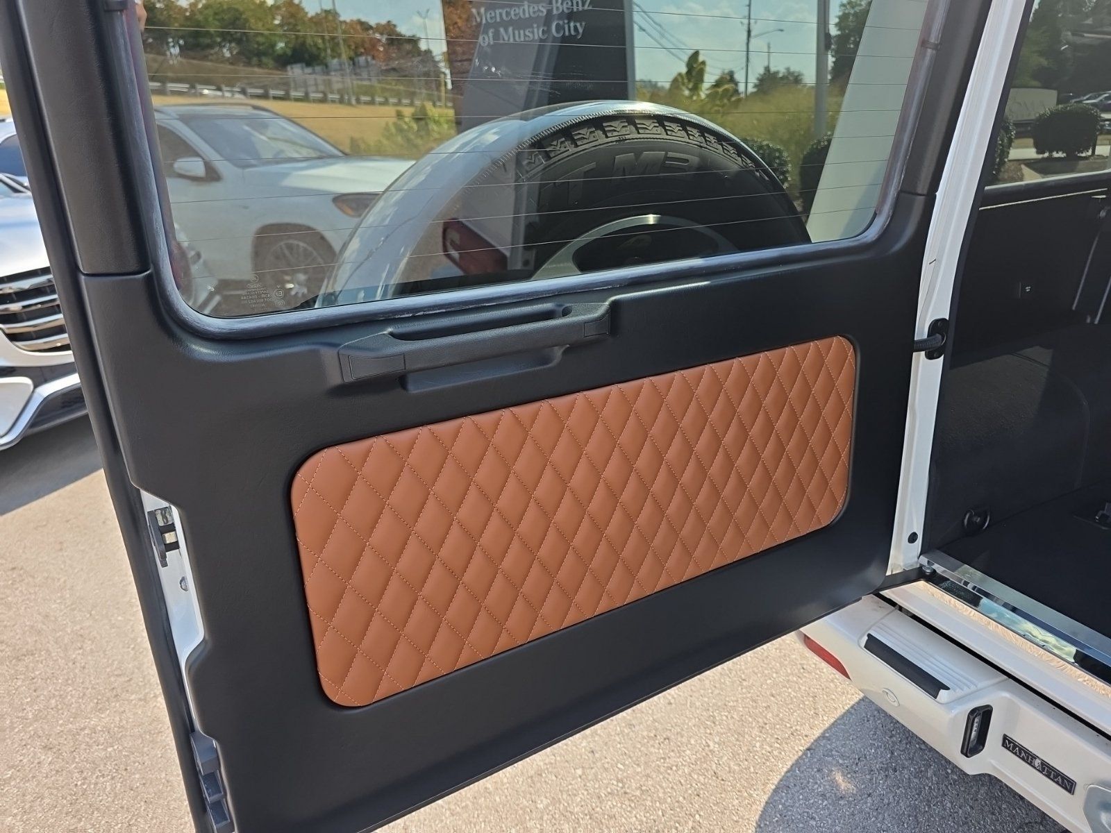 Used 2015 Mercedes-Benz G 63 AMG 4MATIC image 18
