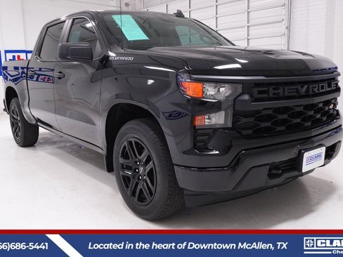 Used 2023 Chevrolet Silverado 1500 Custom RWD image 3