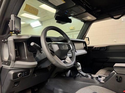 Used 2023 Ford Bronco 4-Door AWD/4WD image 12