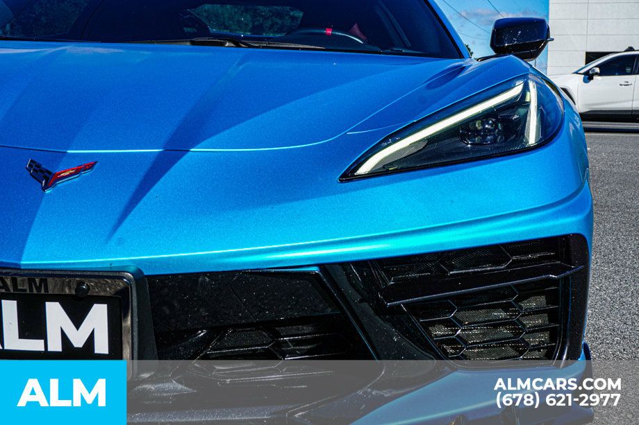 Used 2021 Chevrolet Corvette Stingray Coupe w/ Engine Appearance Package RWD image 11