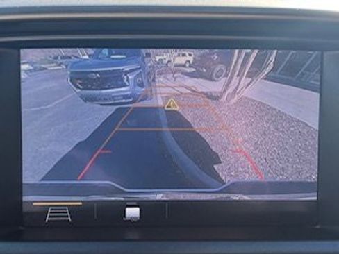 Used 2020 Chevrolet Colorado Z71 image 11