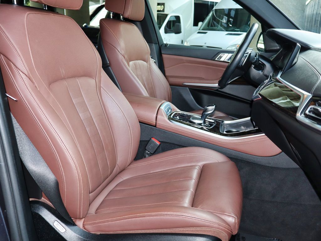 Used 2020 BMW X5 xDrive40i w/ Executive Package AWD/4WD image 22