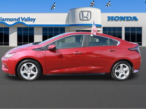 Used 2018 Chevrolet Volt LT image 4
