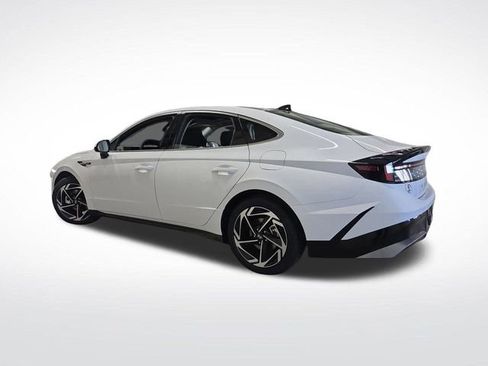 New 2025 Hyundai Sonata SEL image 3