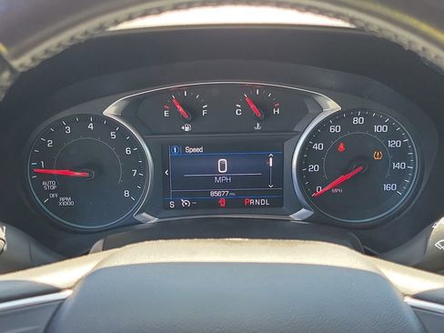 Used 2019 Chevrolet Equinox LT FWD image 24