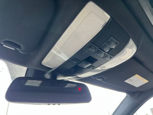 Used 2014 Mercedes-Benz C 250 Sedan image 38