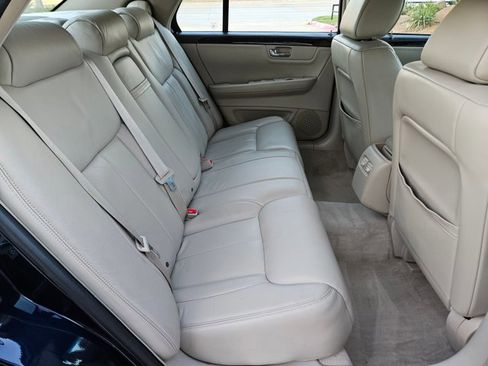 Used 2008 Cadillac DTS image 17