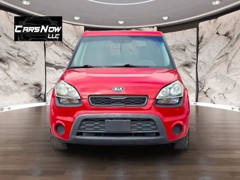 Used 2013 Kia Soul FWD image 2