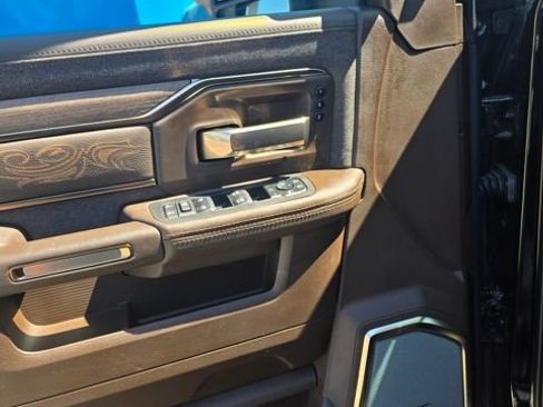 Used 2026 RAM 3500 Longhorn AWD/4WD image 9