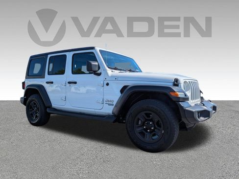 Used 2021 Jeep Wrangler Unlimited Sport AWD/4WD image 3