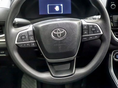 Certified 2025 Toyota Grand Highlander FWD image 15