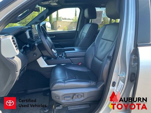 Used 2024 Toyota Sequoia Platinum AWD/4WD image 36