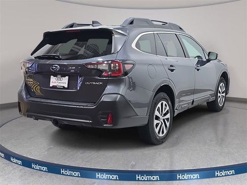 Used 2020 Subaru Outback Premium image 6