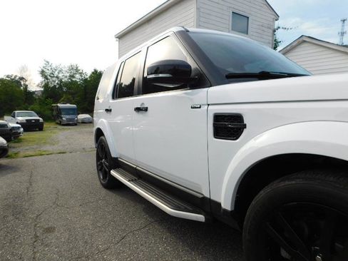 Used 2016 Land Rover LR4 HSE AWD/4WD image 15
