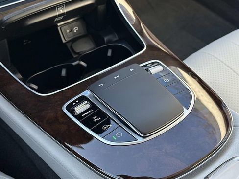 Certified 2022 Mercedes-Benz E 450 4MATIC Sedan image 32