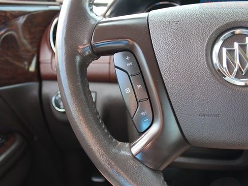 Used 2014 Buick Enclave Leather w/ Trailering Provision Package FWD image 17
