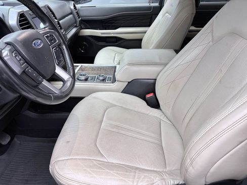 Used 2019 Ford Expedition Max Platinum image 10