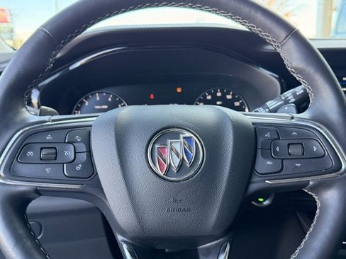 Used 2023 Buick Envision Preferred image 21