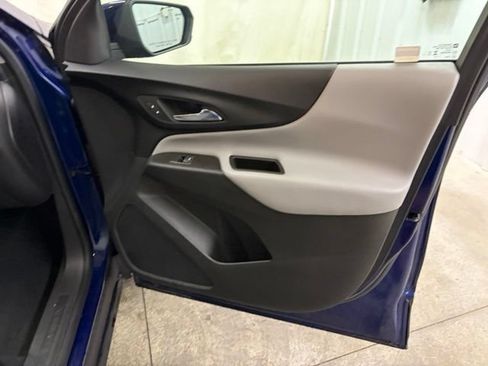 Used 2023 Chevrolet Equinox LT w/ Driver Convenience Package FWD image 21