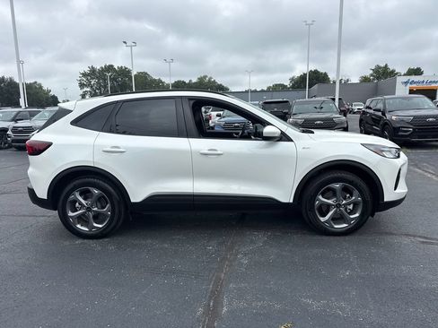 Used 2026 Ford Escape ST-Line Select w/ Tech Pack #1 AWD/4WD image 6