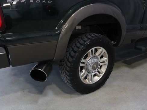 Used 2015 Ford F250 King Ranch w/ FX4 Off-Road Package AWD/4WD image 25