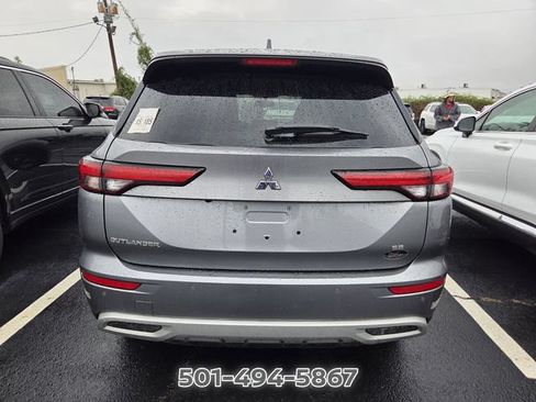 Used 2023 Mitsubishi Outlander SE AWD/4WD image 5
