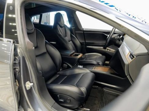 Used 2018 Tesla Model S 100D AWD/4WD image 36