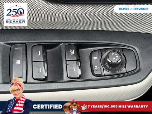 Used 2025 Subaru Forester AWD/4WD image 31