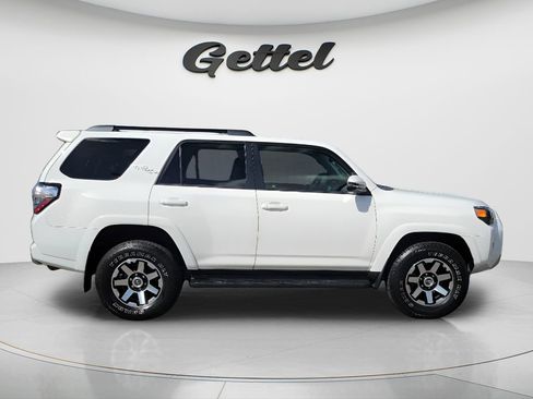 Used 2020 Toyota 4Runner TRD Off-Road Premium image 3
