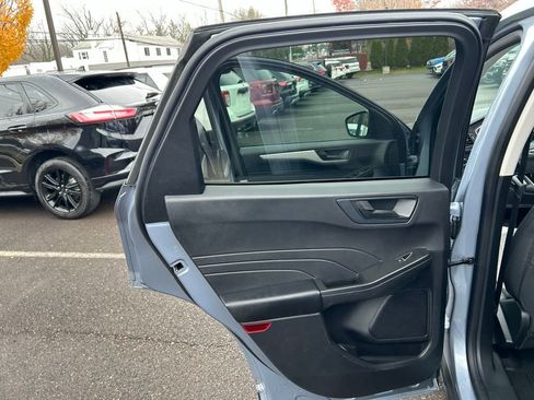 Certified 2022 Ford Escape SE w/ Convenience Package image 18