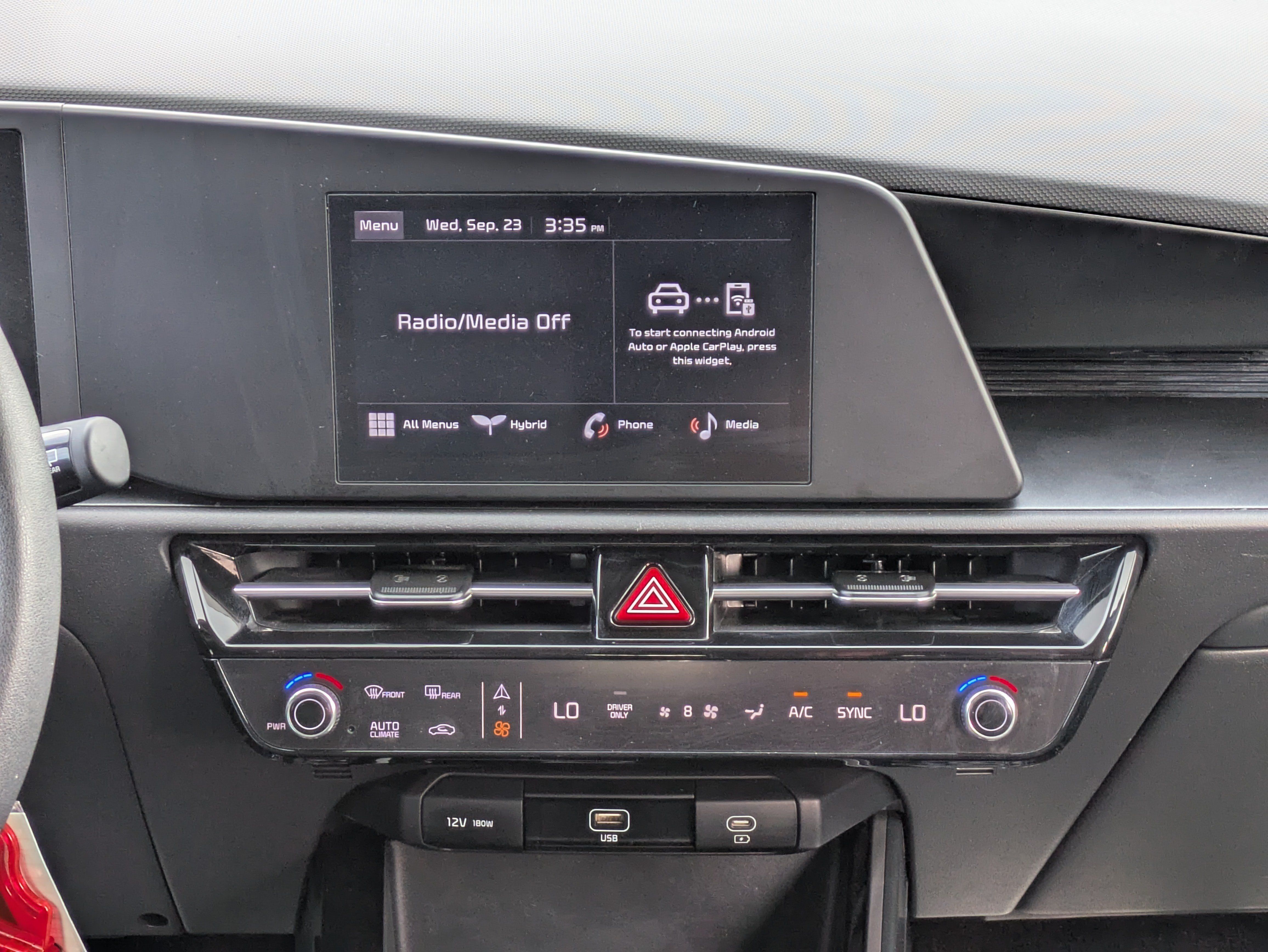 Certified 2025 Kia Niro LX FWD image 19