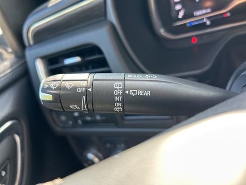 Used 2023 GMC Yukon SLT image 22