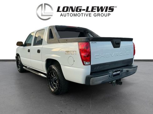 Used 2004 Chevrolet Avalanche Z71 w/ Sun And Sound Package image 4
