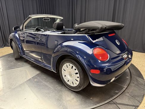 Used 2005 Volkswagen Beetle GL image 6