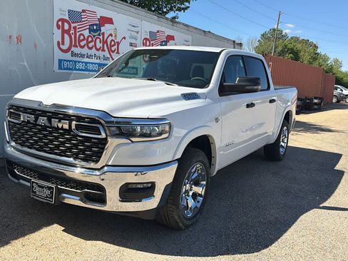 New 2026 RAM 1500 4x4 Crew Cab image 6