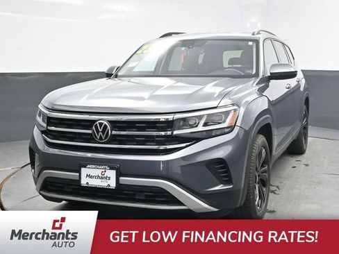 Used 2023 Volkswagen Atlas SE w/ Black Wheel Package AWD/4WD image 2