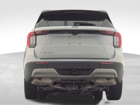 Used 2025 Ford Explorer Platinum w/ LUX Leather Package AWD/4WD image 4