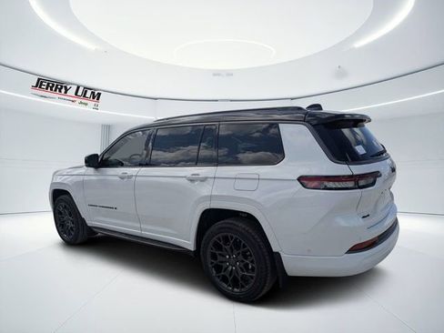 New 2026 Jeep Grand Cherokee L Summit w/ Obsidian Package AWD/4WD image 5