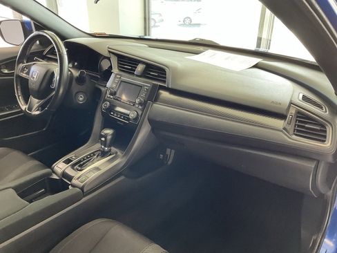 Used 2018 Honda Civic Sport image 17