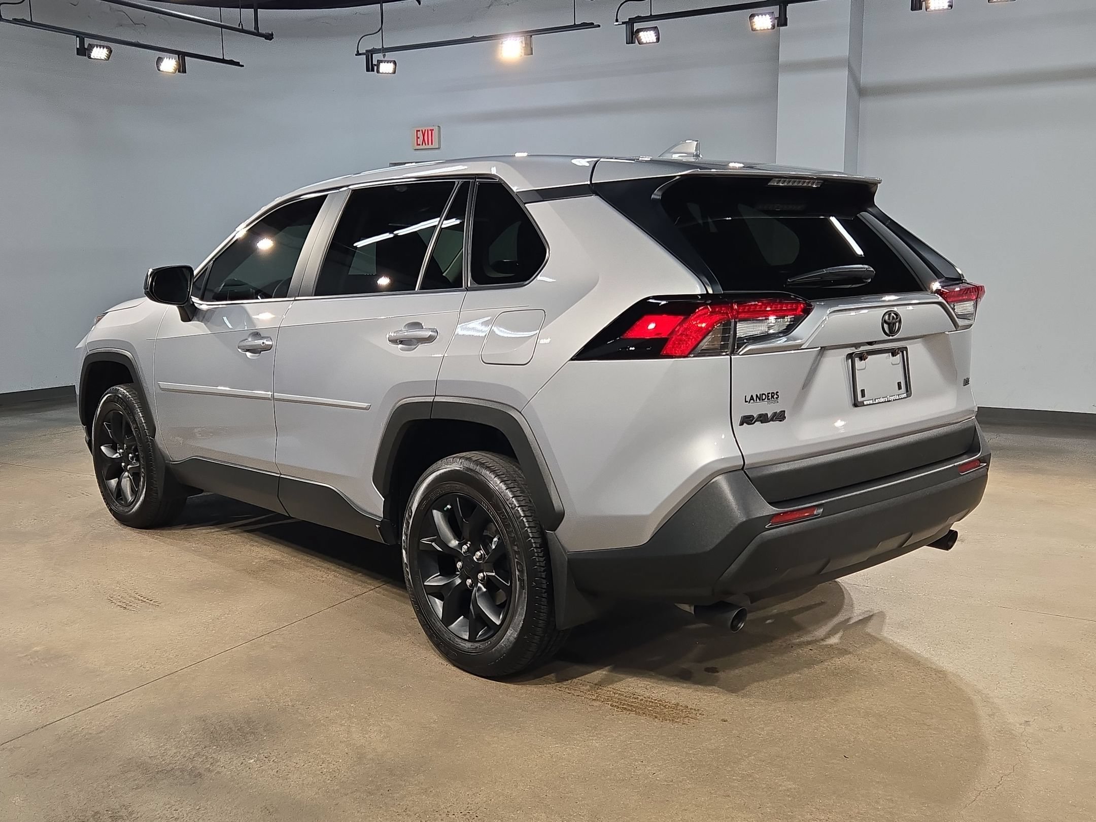 Certified 2025 Toyota RAV4 LE FWD image 5