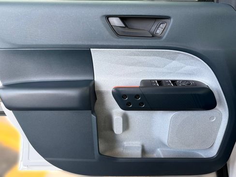 Certified 2022 Ford Maverick XLT FWD image 28