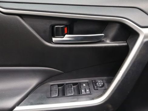 Used 2024 Toyota RAV4 XLE Premium image 17