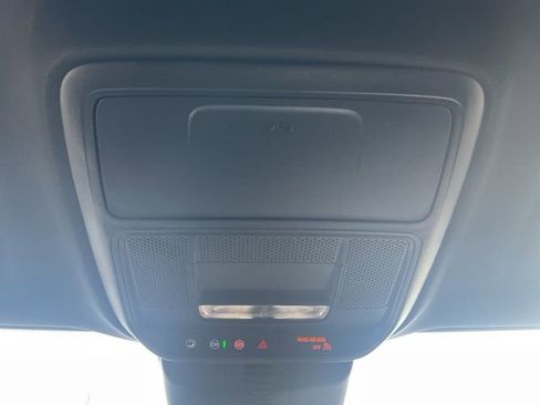 Used 2024 GMC Acadia Elevation image 15