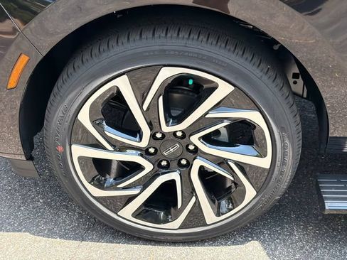 New 2027 Lincoln Navigator Reserve AWD/4WD image 11