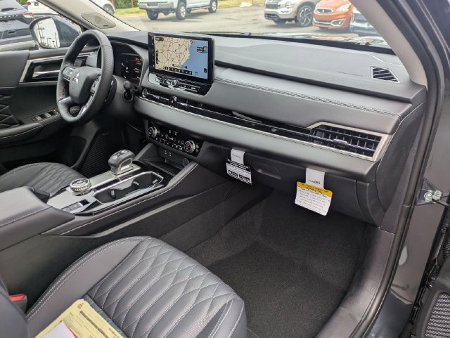 New 2025 Mitsubishi Outlander SEL FWD image 35