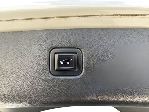 Used 2022 Chevrolet Blazer RS w/ Enhanced Convenience Package AWD/4WD image 34