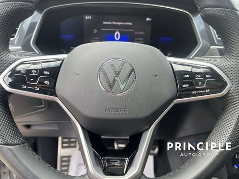 Used 2023 Volkswagen Tiguan SE FWD image 16