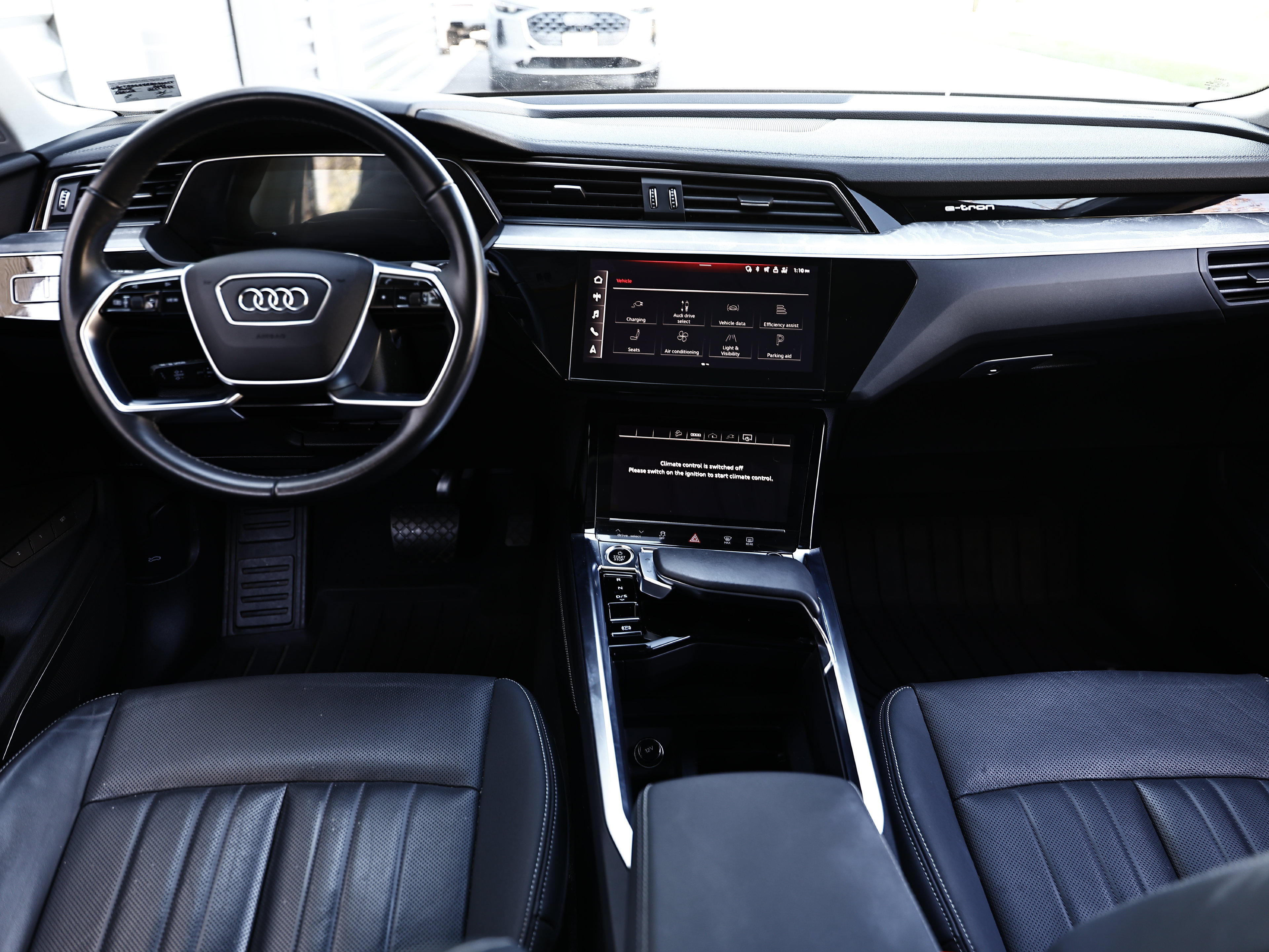 Used 2024 Audi Q8 e-tron Premium Plus AWD/4WD image 26